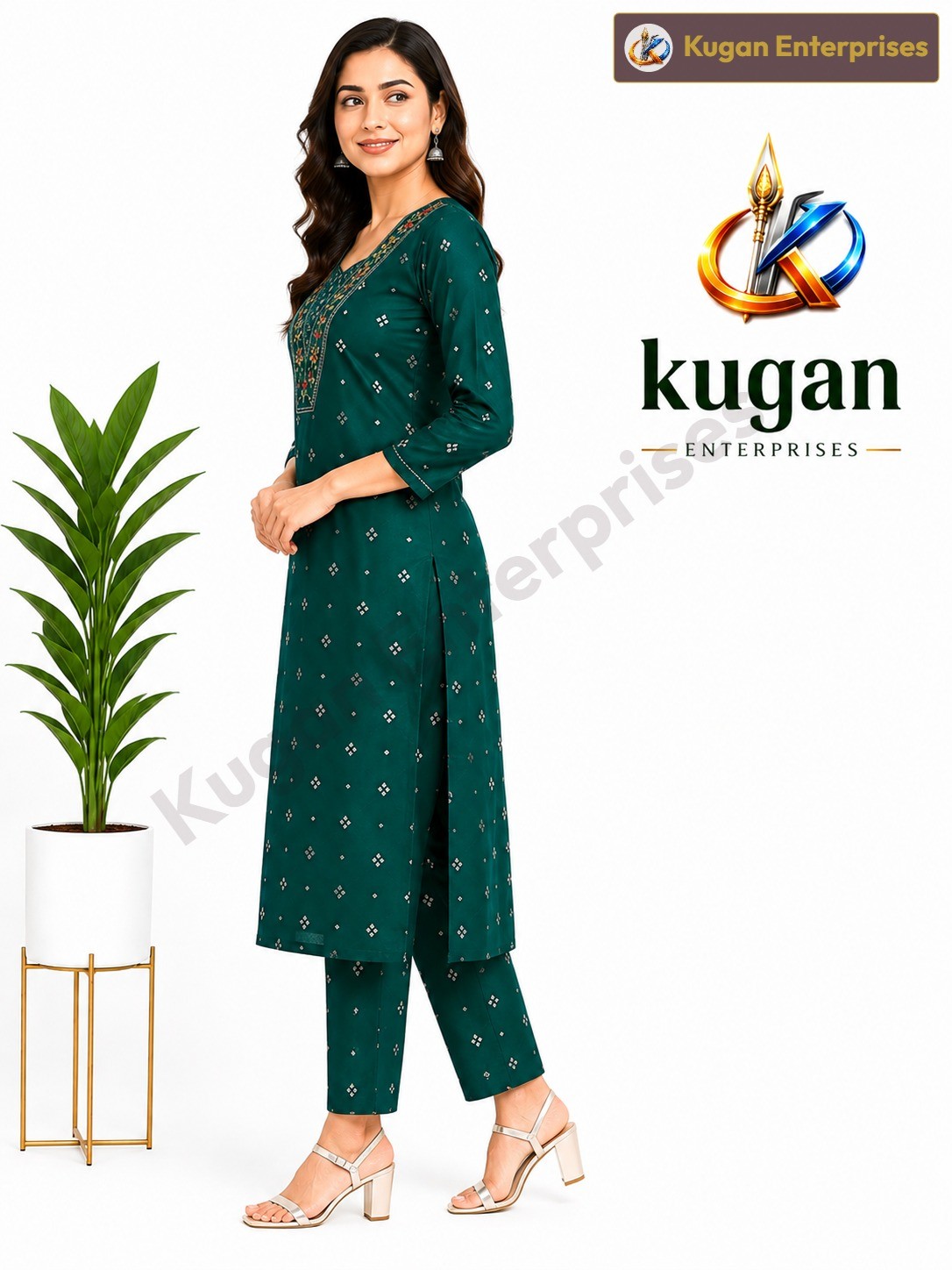 Emerald Green Embroidered Kurta & Straight Pant Set